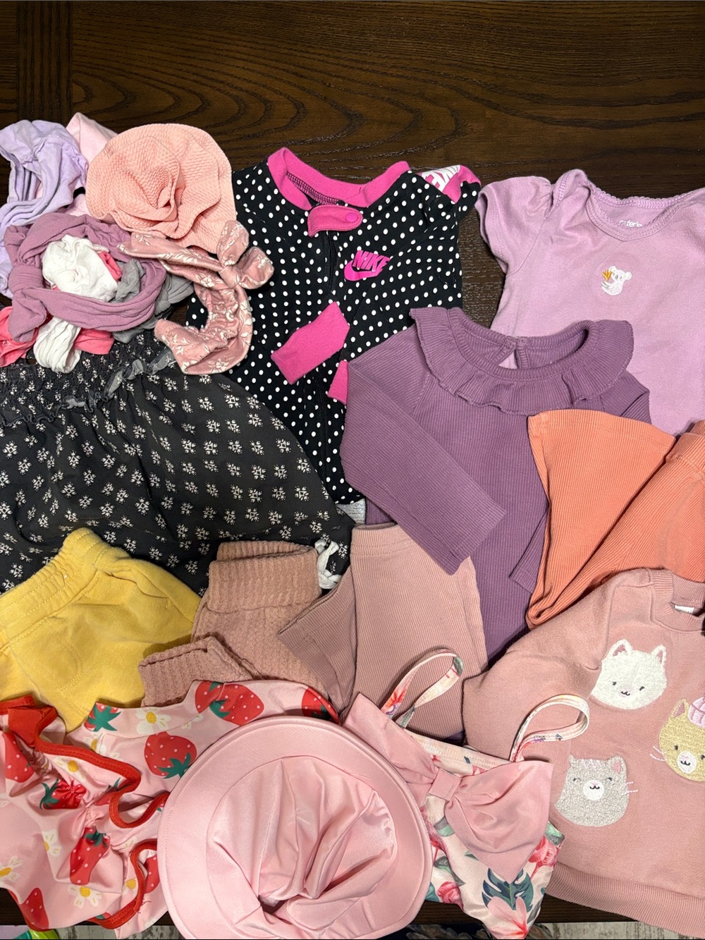 Bundle of girl clothing 3-9 months